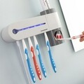 InnovaGoods Smiluv UV fogkefetartó tartóval és fogkrém adagolóval