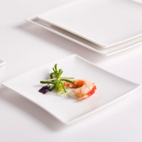 Stretch tányér, Maxwell & Williams, White Basic, 26x26 cm, porcelán