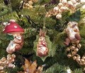 Squirrel w leave on head Díszgömb, Decoris, 7x4.5x11 cm, üveg, színes