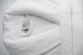 Fürdőköpeny, Boutique Frotir, univerzális méret, 100% dörzsölt pamut Pure Cotton, 400 gr / nm, fehér