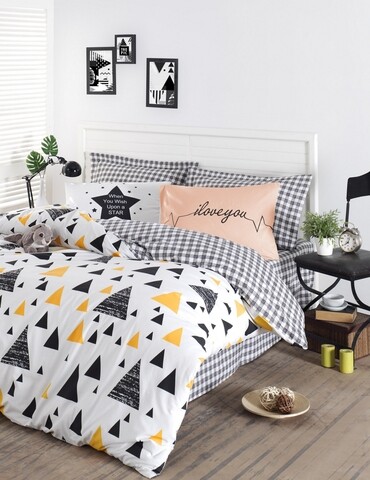 Lenjerie de pat dubla King Size, EnLora Home, Ilove Black Yellow, 4 piese, 100% bumbac ranforce, multicolor