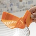 InnovaGoods Levehető szűrő tésztáknak, 22 x 6 x 8 cm, szilikon, narancssárga